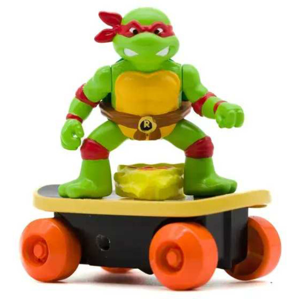 Фото - Коллекционная интерактивная фигурка TMNT Скейтбордист с лаунчером Рафаэль (71043)