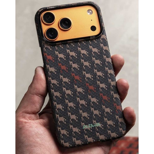 Фото - Чохол для смартфону Pitaka Edge Ultra-Slim Case Happiness Rides Ebony for iPhone 17 Pro (HR1707P)