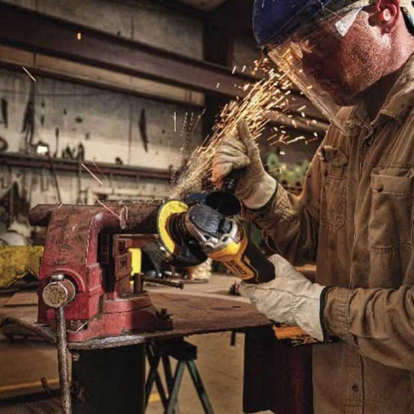 Фото - Набор электроинструментов DeWALT 18 В XR Li-lon (DCK384P2T)