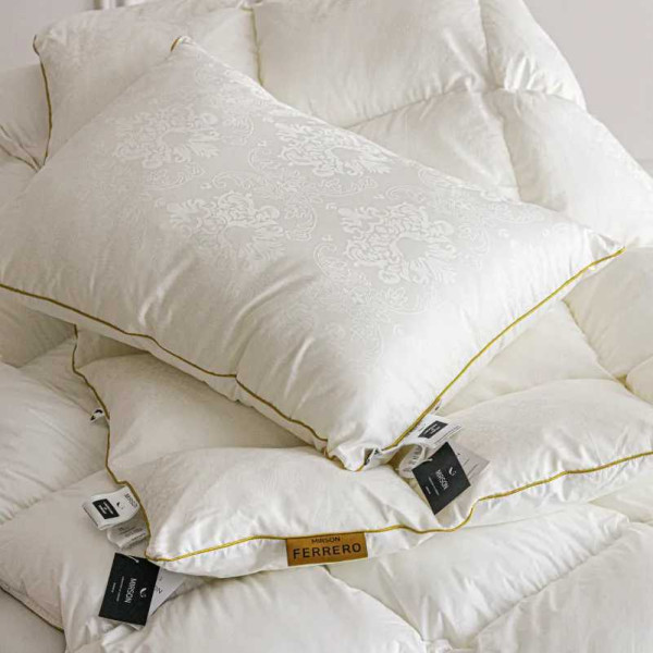 Фото - Подушка стандартна MirSon №15-04 Ferrero Vanilla 60х60 см (2200011163970)