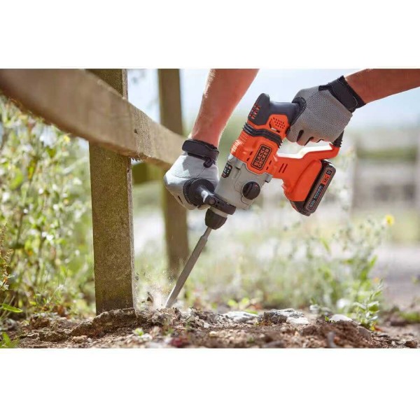 Фото - Перфоратор Black&Decker BCD900B