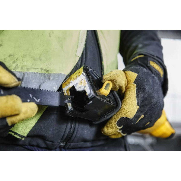 Фото - Пила сабельная DeWALT 1100 Вт (DWE305PK)