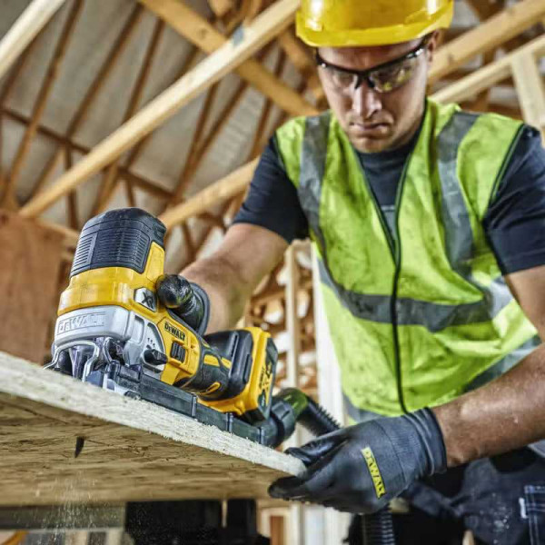 Фото - Электролобзик DeWALT 18 В XR Li-lon (DCS335NT)