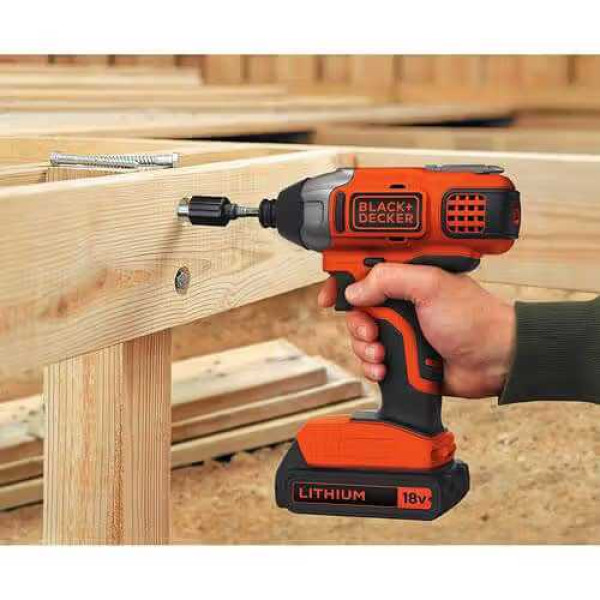 Фото - Шуруповерт Black&Decker BDCIM18N