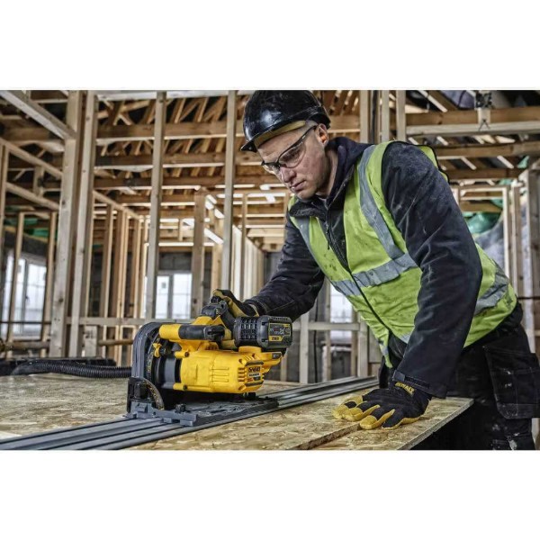 Фото - Пила дисковая DeWALT 54В XR FLEXVOLT Li-lon (DCS520NT)