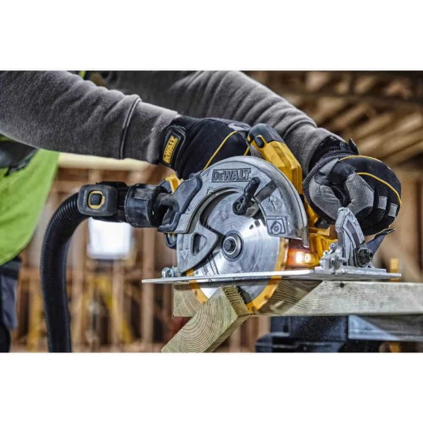 Фото - Пила дискова DeWALT 18В XR Li-Ion (DCS570P2)