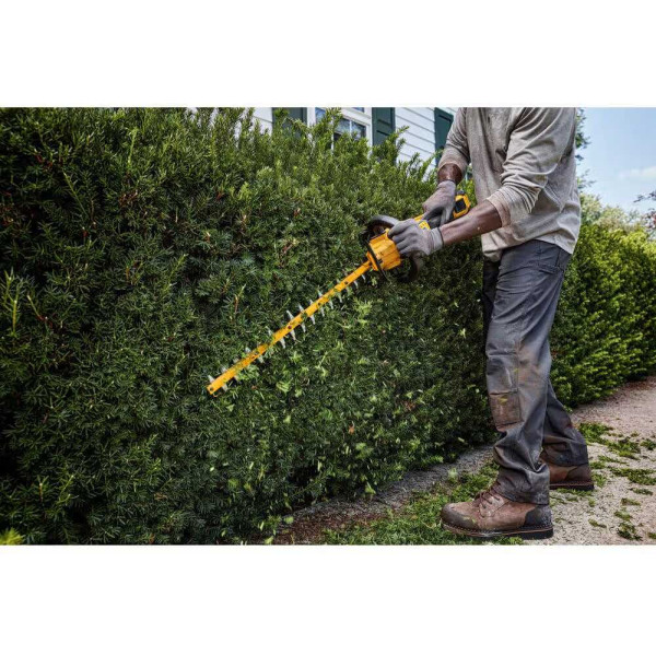 Фото - Кусторез аккумуляторный DeWALT XR FLEXVOLT 54 В Li-lon (DCMHT573N)