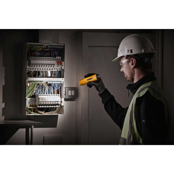 Фото - Фонарь аккумуляторный DeWALT 3.6В (DCL183)