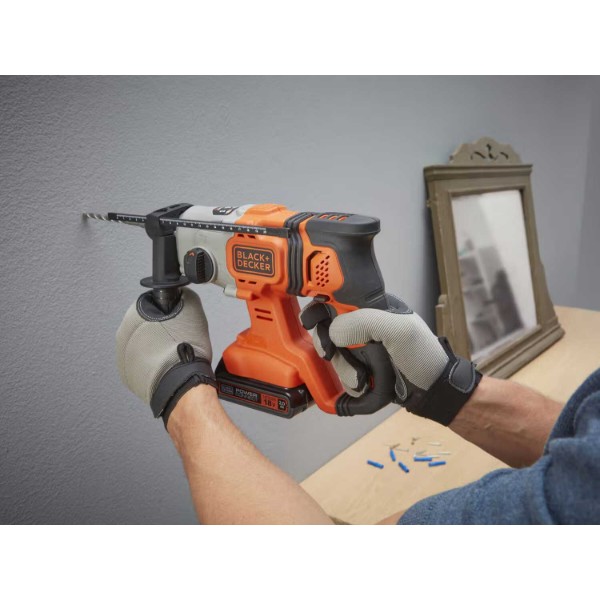 Фото - Перфоратор Black&Decker BCD900D1S