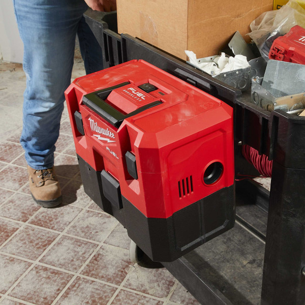 Фото - Пилосос для сухого прибирання без мішка Milwaukee M12 FVCL-0 (4933478186)