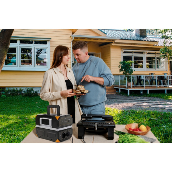 Фото - Уценка - Зарядная станция универсальная Technaxx TX-202 504Wh 600W