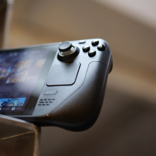 Фото - Ігрова приставка портативна Valve Steam Deck OLED 512Gb