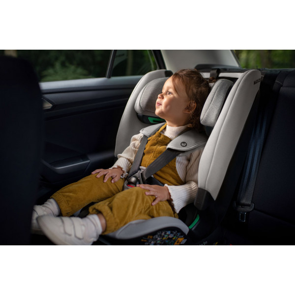 Фото - Автокрісло Maxi-Cosi Titan Plus I-Size Authentic Graphite