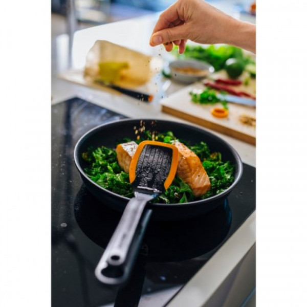 Фото - Лопатка кухонная Fiskars Functional Form (1027300)