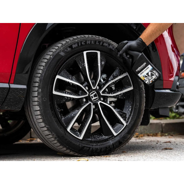 Фото - Очиститель для авто Carbonax для колес и шин Wheels & Tyres Cleaner 720 мл (103)