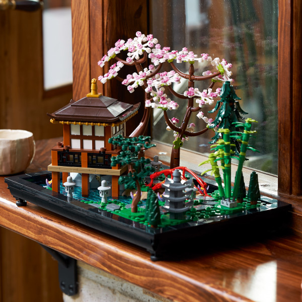 Фото - Конструктор LEGO Icons Тихий сад (10315)