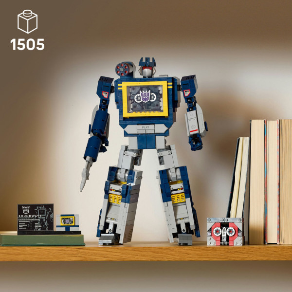 Фото - Конструктор LEGO Icons Transformers: Саундвейв (10358)