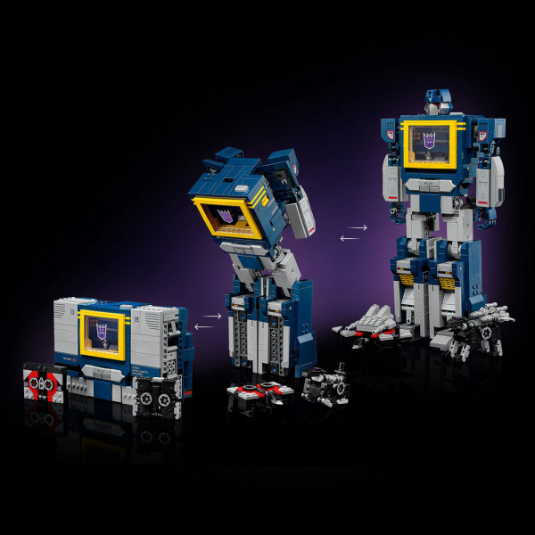 Фото - Конструктор LEGO Icons Transformers: Саундвейв (10358)