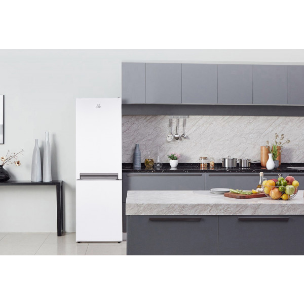 Фото - Холодильник Indesit LI8 S1 W