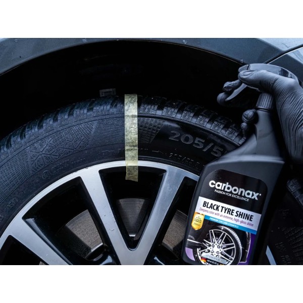 Фото - Средство для шин Carbonax Black Tyre Shine 720 мл (104)