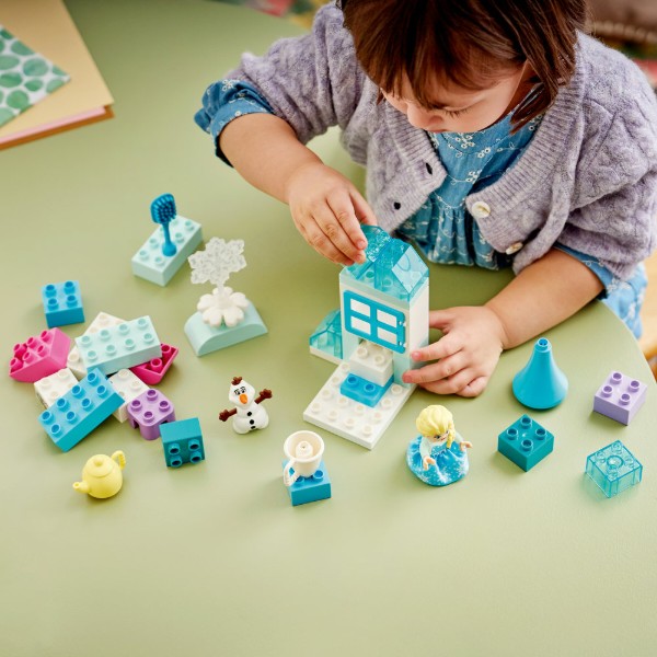 Фото - Конструктор LEGO  DUPLO Disney™ Коробка для творчого конструювання «Крижане серце» з Ельзою й Олафом (10462)