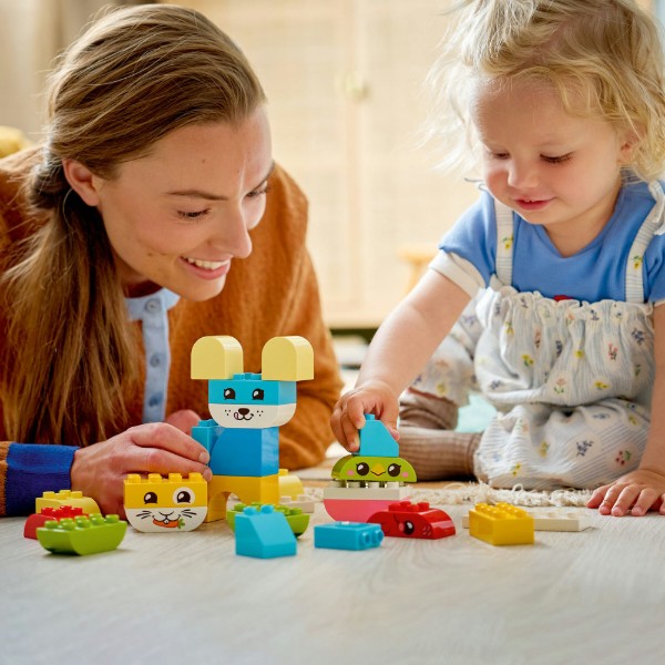 Фото - Конструктор LEGO DUPLO My First Волшебные творческие домашние питомцы 3 в 1 (10477)