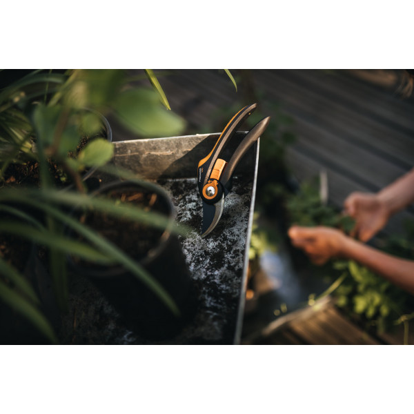 Фото - Ножницы садовые Fiskars Plus SmartFit P541 (1057169)
