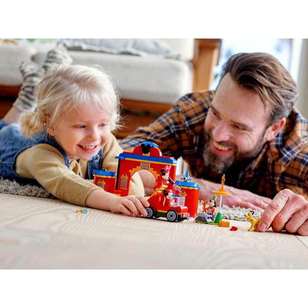 Фото - Конструктор LEGO Mickey and Friends Пожежна частина і машина Міккі і його друзів (10776)
