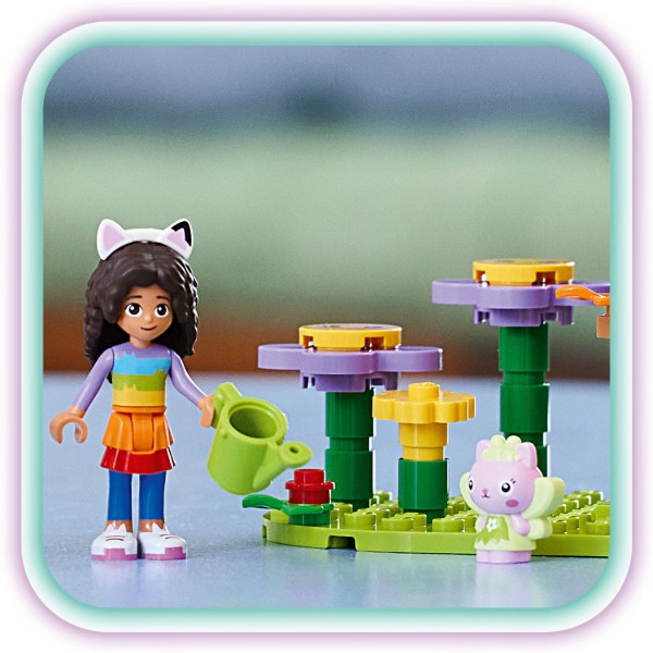 Фото - Конструктор LEGO Gabby's Dollhouse Вечірка в саду Котофеї (10787)