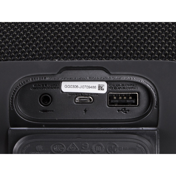 Фото - Портативная акустика JBL Charge 3 Black (JBLCHARGE3BLKEU)