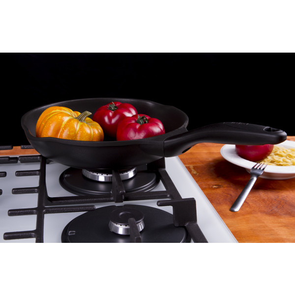 Фото - Сковорода універсальна Tefal H1180584 Gusto 26 см