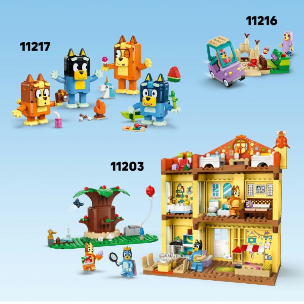 Фото - Конструктор LEGO  Bluey Сім'я Блуї з кубиків (11217)