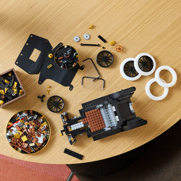 Фото - Конструктор LEGO Icons Ford Model T (11376)