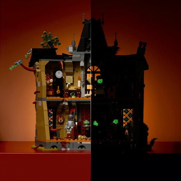 Фото - Конструктор LEGO Icons Поместье госпожи мэра (11383)