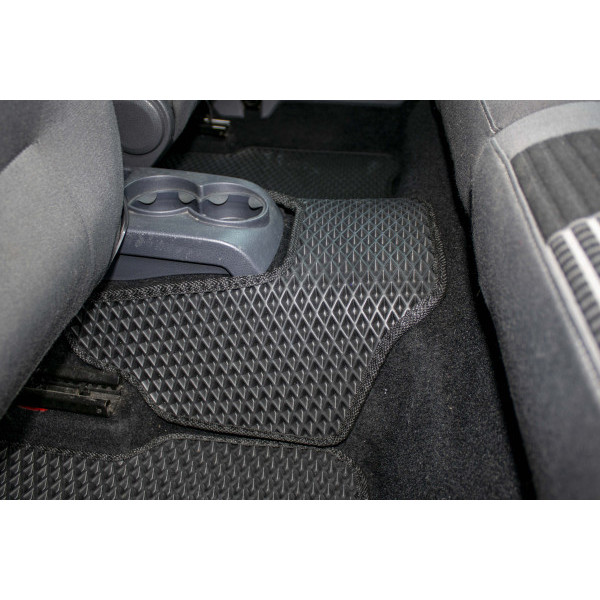 Фото - Килимки ворсові в салон авто EVAtech Premium для Volkswagen Polo (IV) 3-doors 2001-2009 4 покоління Htb EU чорний кант (VW12025CDB5TL4VPB)