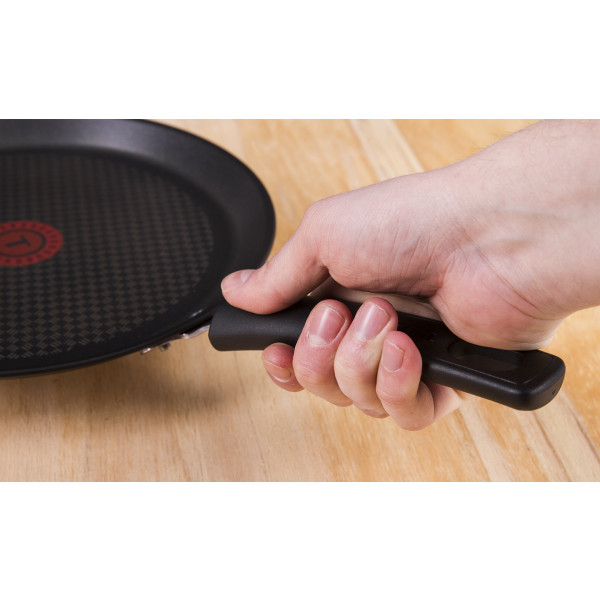 Фото - Сковорода для млинців Tefal C6943802 Chefs 25 см