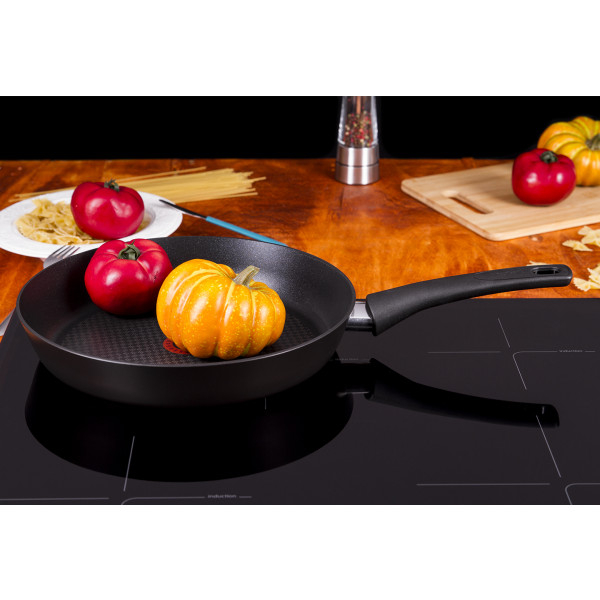 Фото - Сковорода универсальная Tefal C6940602 Chefs 28 см