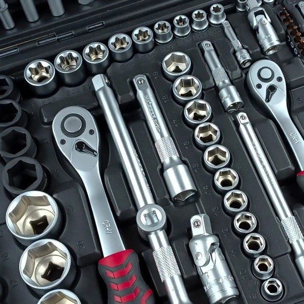 Фото - Набор инструментов Haisser 1/2" i 3/8" i 1/4" 150 ед. (70232)