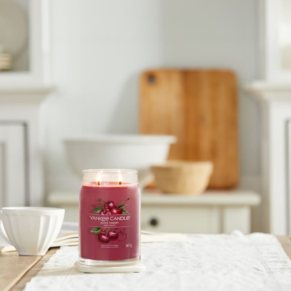 Фото - Свічка скло Yankee Candle Large Black Cherry (1701380E)