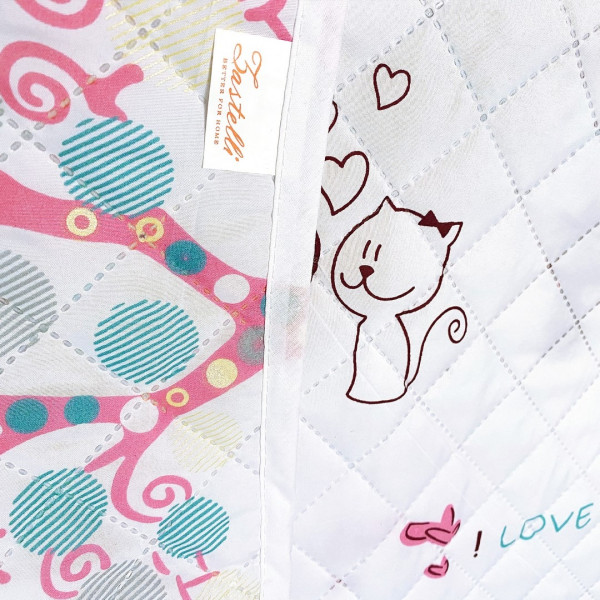 Фото - Ковдра дитяча Zastelli Літня "Кошенята" 110х140 см біла (13336)