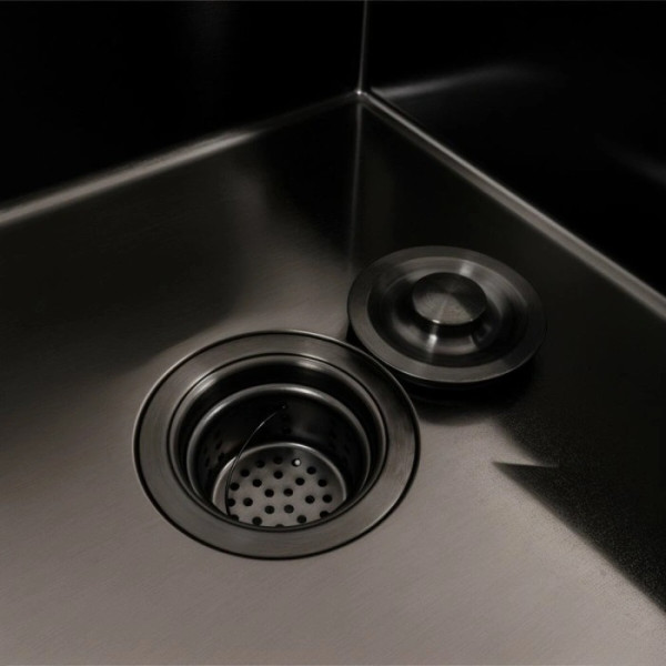 Фото - Мийка кухонна VALESO CM 65x50 R чорна PVD Handmade (круглий сифон 3,0/0,8)