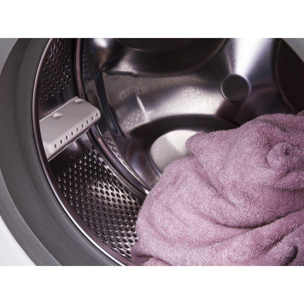 Фото - Пральна машина Whirlpool FWSG61083WBV UA