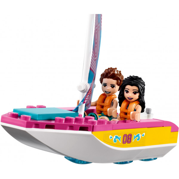 Фото - Конструктор LEGO Friends Лісовий будинок на колесах і вітрильника (41681)
