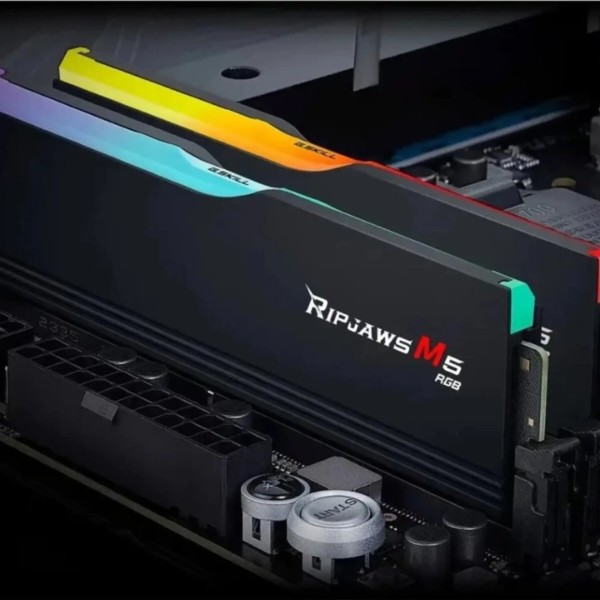 Фото - Память DDR G.Skill Ripjaws M5 RGB Black DDR5-6000 32GB (2x16GB) (F5-6000J3636F16GX2-RM5RK)