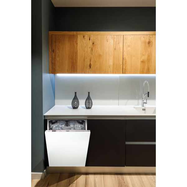Фото - Посудомоечная машина встраиваемая Whirlpool WSIC 3M17