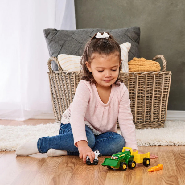 Фото - Пластиковий конструктор John Deere Kids Трактор із ковшем і причепом (47209)