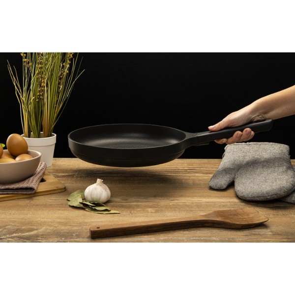 Фото - Сковорода универсальная Tefal G6050514 Trattoria 26 см