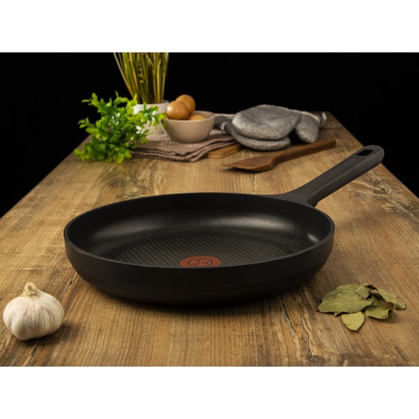 Фото - Сковорода універсальна Tefal G6050614 Trattoria 28 см