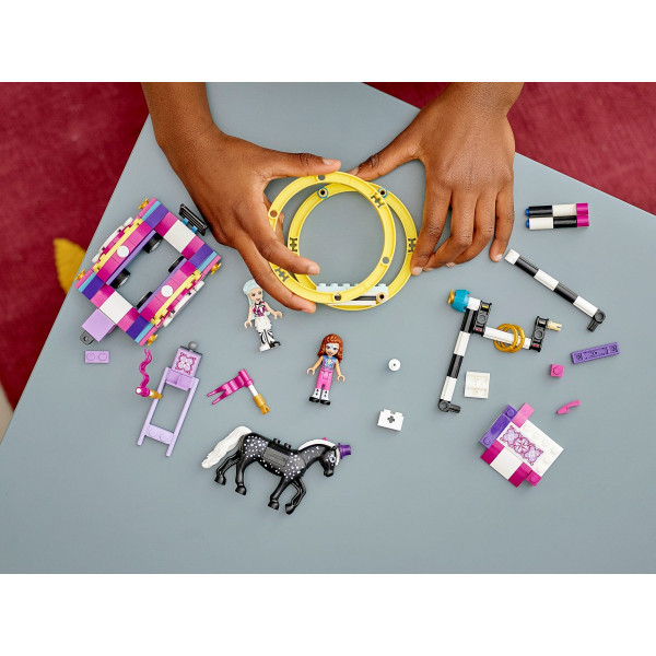 Фото - Конструктор LEGO Friends Чарівна акробатика (41686)