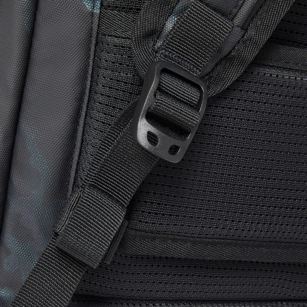 Фото - Рюкзак для ноутбука RIVACASE 7663 Navy camo